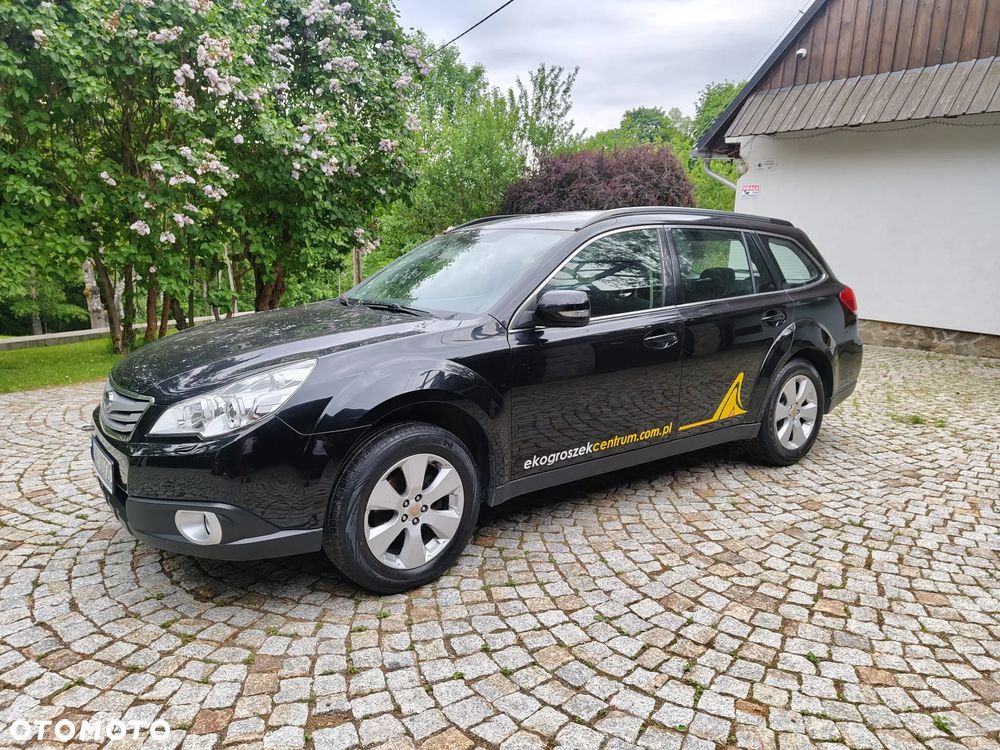 Subaru Outback 2.5i Lineartronic Comfort - 1