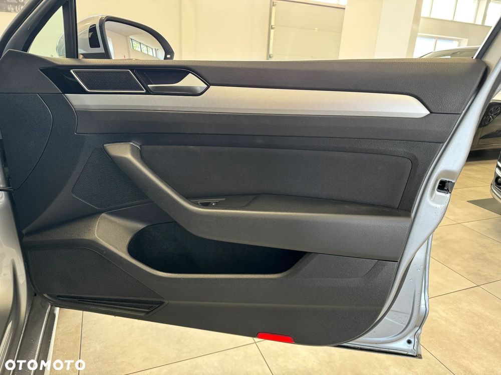 Volkswagen Passat 2.0 TDI BMT Highline DSG - 12