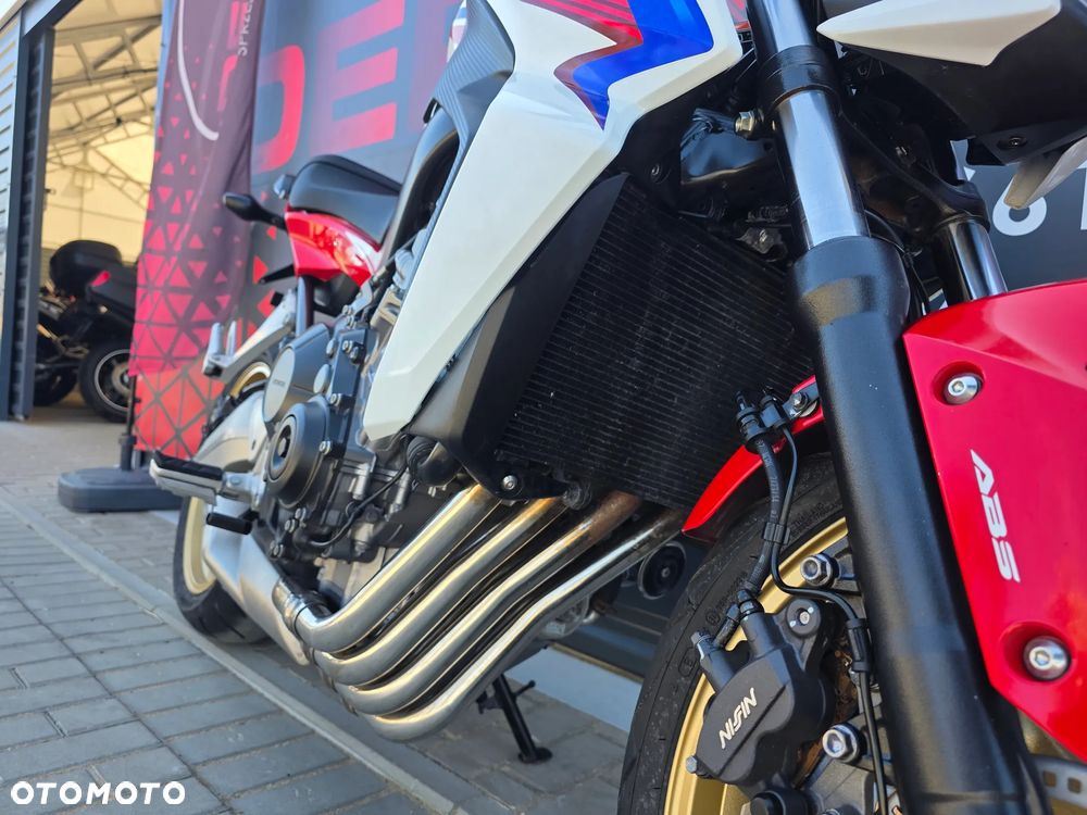 Honda CB - 16