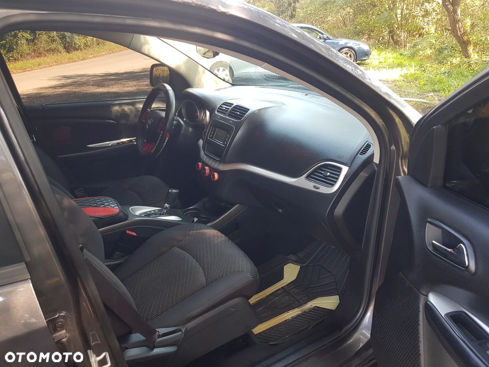 Dodge Journey - 10