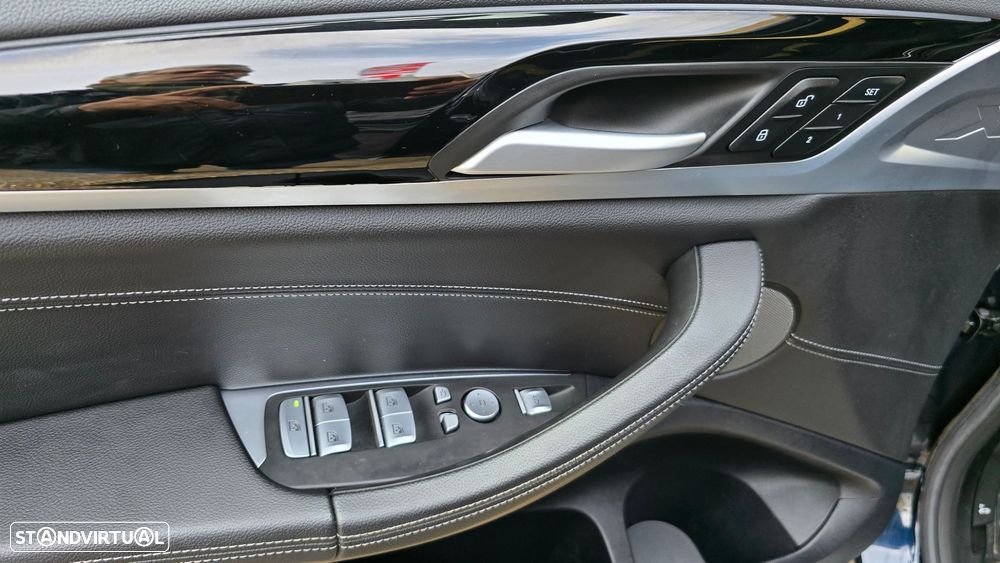 BMW iX3 Impressive - 9