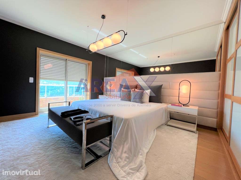 Esplêndido apartamento, T4 com terraço e box para 2 viaturas. Inser... - Grande imagem: 3/34