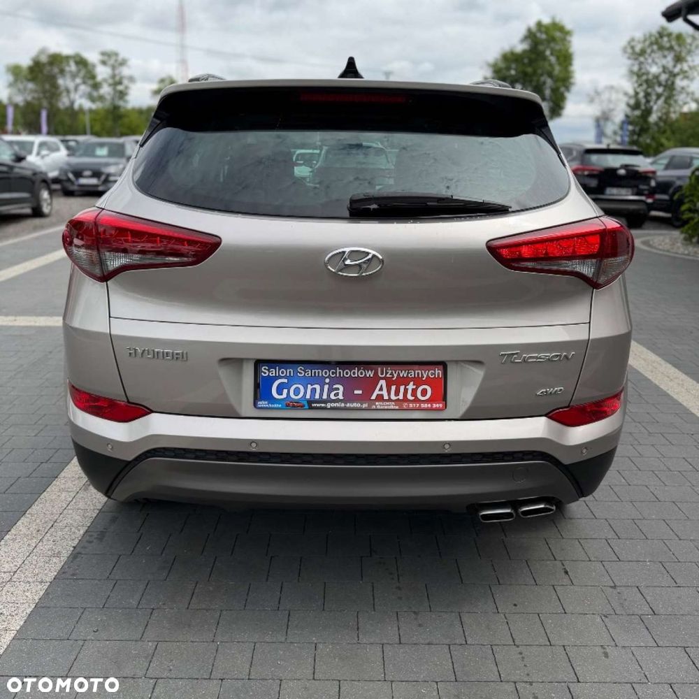 Hyundai Tucson - 8