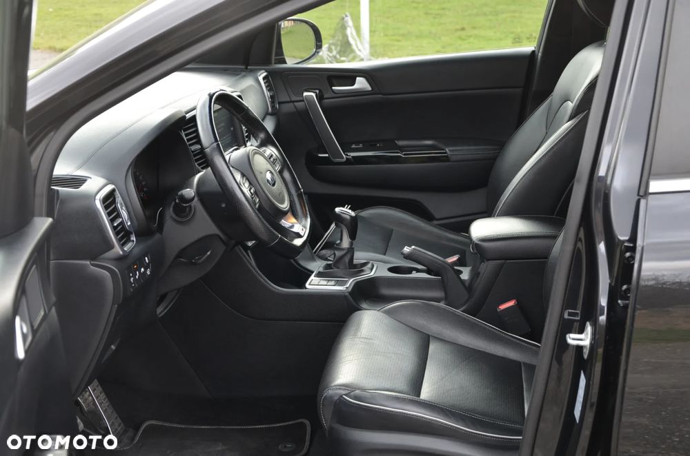 Kia Sportage 2,0 CRDI AWD GT Line - 24