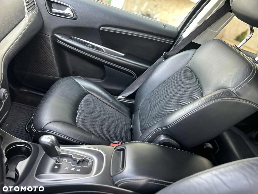 Fiat Freemont 2.0 Multijet Black Code AWD - 24