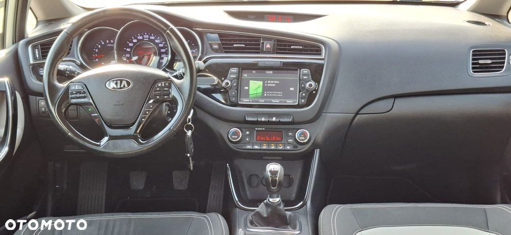 Kia Ceed 1.6 CRDi L - 13