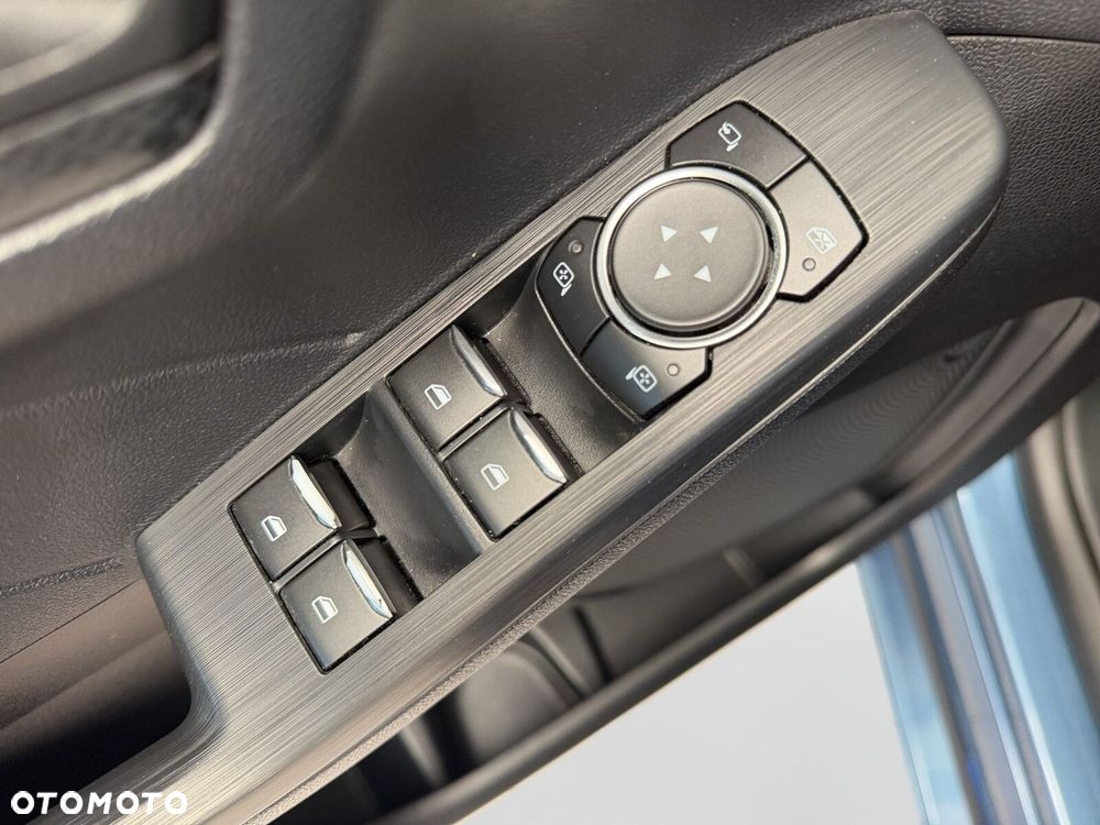 Ford Kuga - 22
