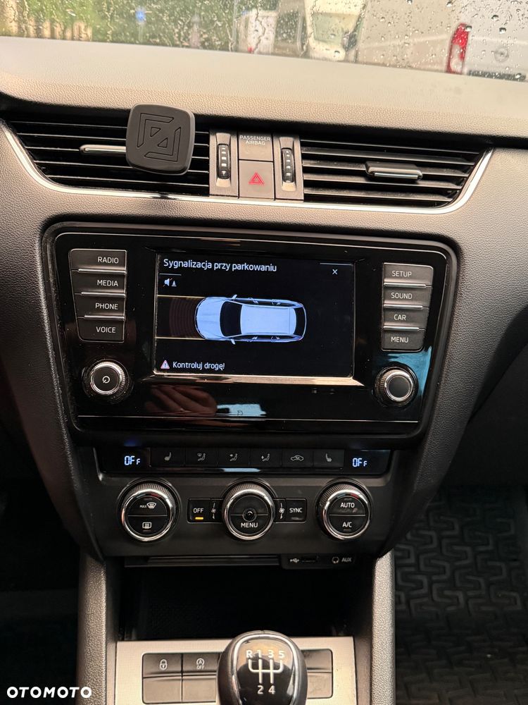 Skoda Octavia 1.6 TDI Ambition - 8