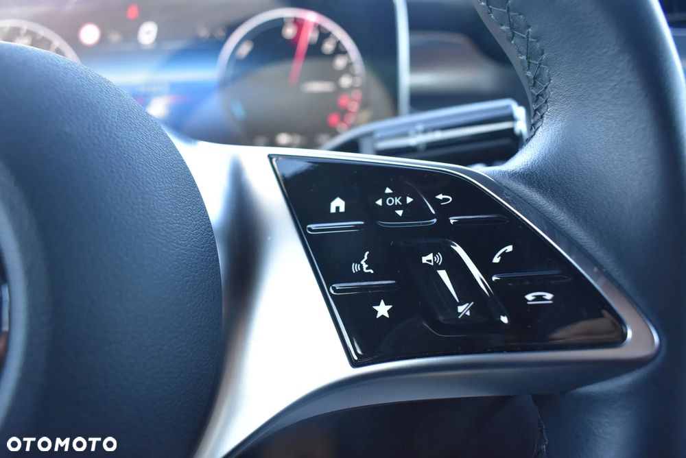 Mercedes-Benz GLC 300 de PHEV 4-Matic Avantgarde - 32