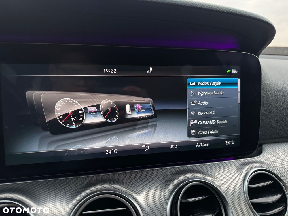 Mercedes-Benz Klasa E - 16