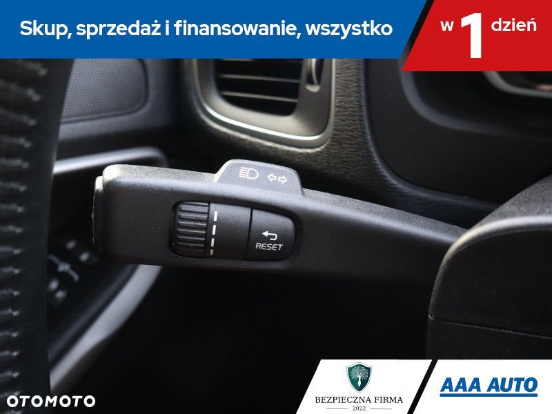 Volvo V40 - 17