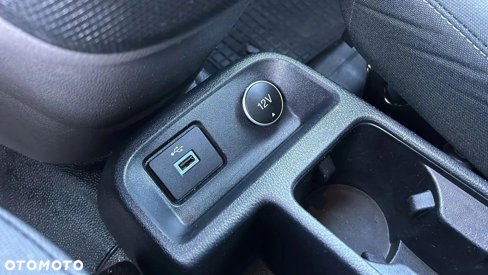 Ford Transit Connect - 16