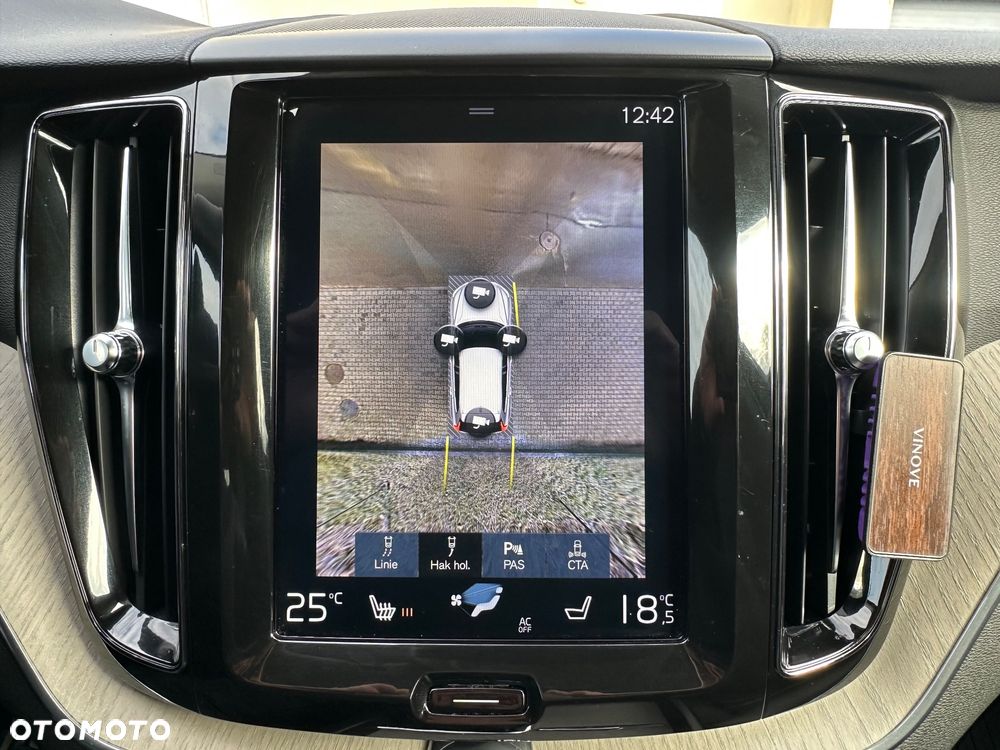 Volvo XC 60 D5 AWD Geartronic Inscription - 35