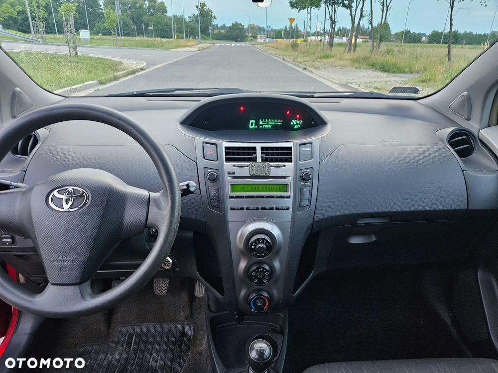 Toyota Yaris 1.33 Luna - 13