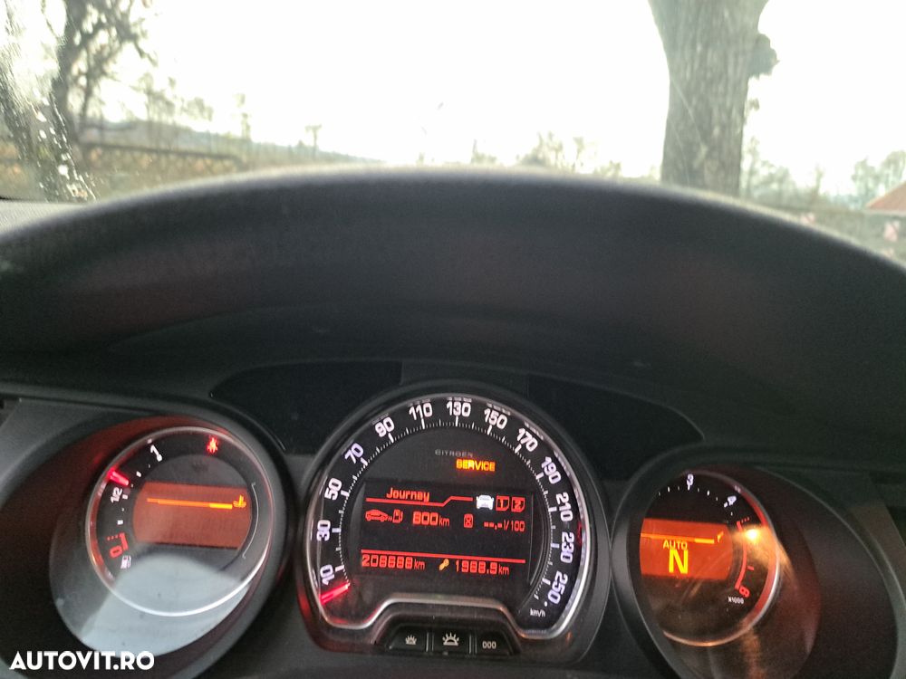 Citroën C5 1.6 e-HDi BMP6 Airdream Attraction - 14