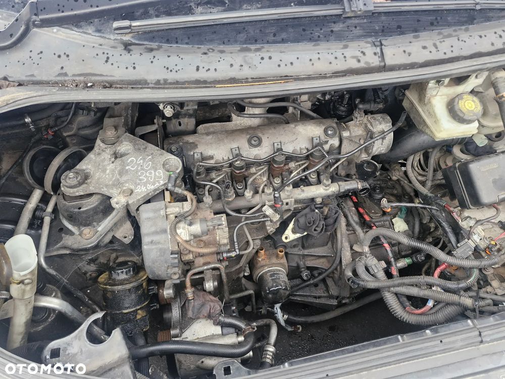 Renault Espace (NV676) - pojazd na części: maska, zderzak, drzwi, szyby, lusterka, chłodnica.... - 3
