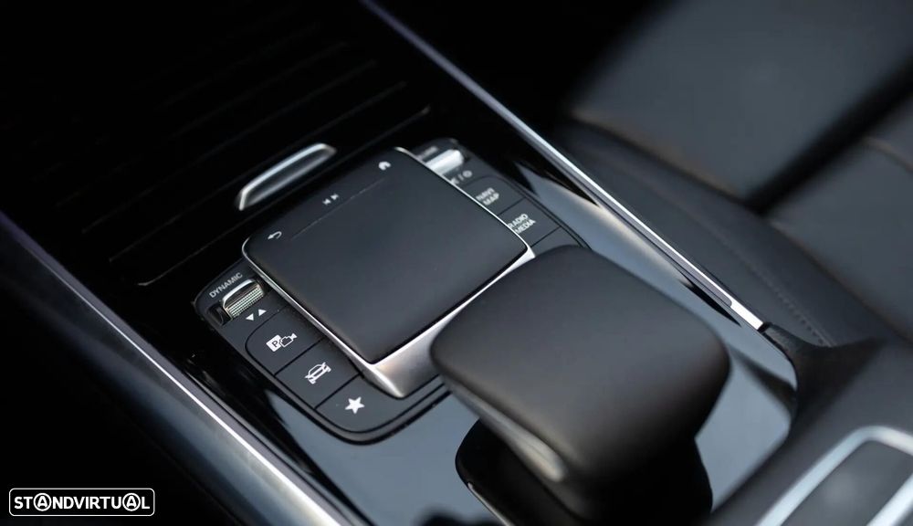 Mercedes-Benz GLA 250 e 8G-DCT Progressive - 18