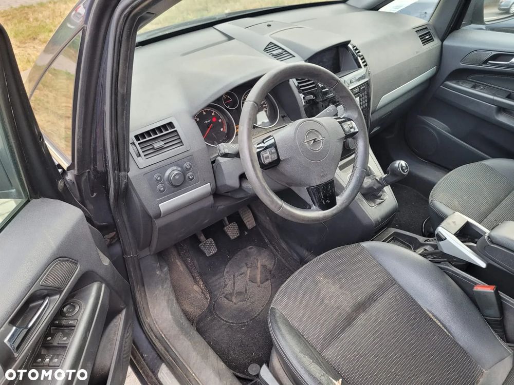 Opel Zafira - 5