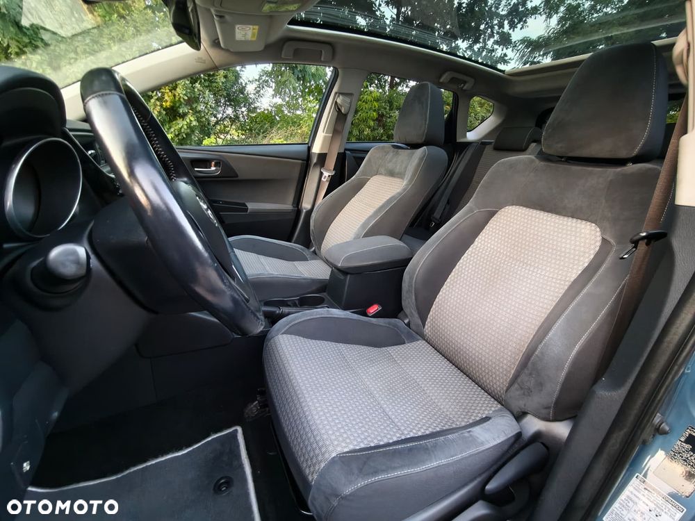 Toyota Auris 1.8 HSD Prestige - 19