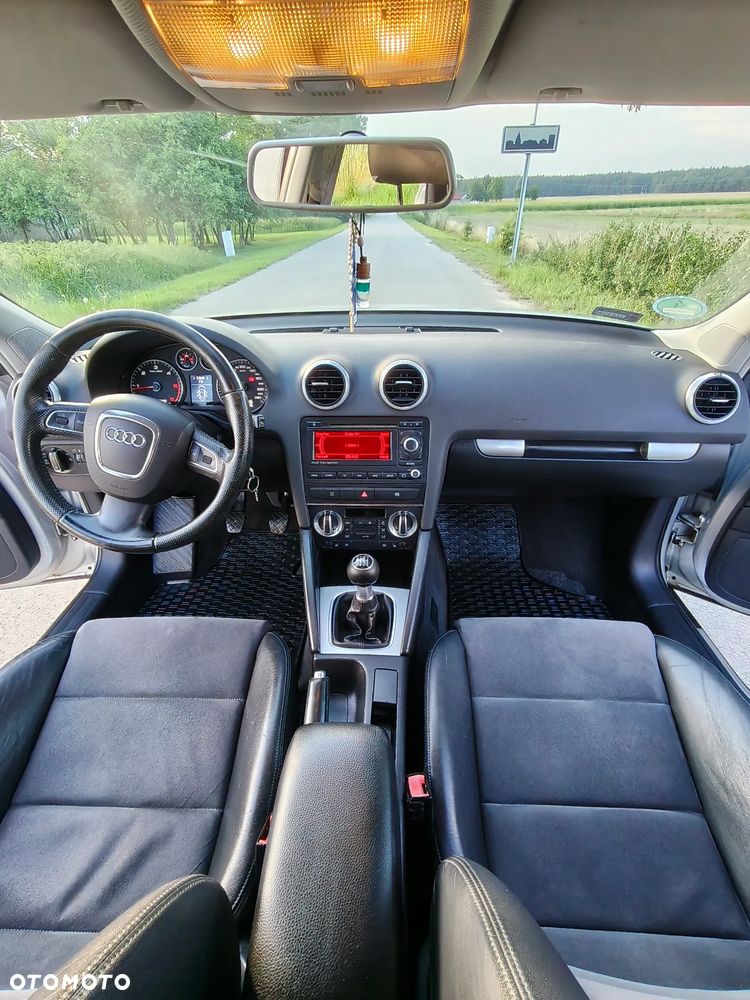 Audi A3 Sportback 2.0 TDI Ambition - 14