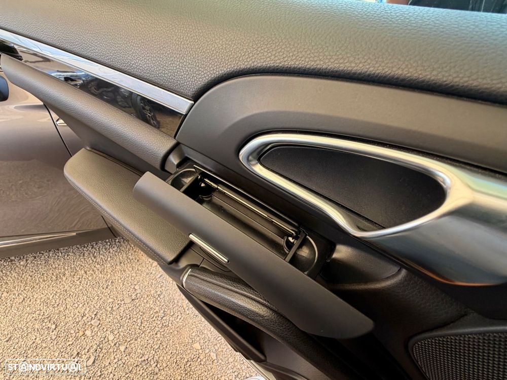 Porsche Cayenne S - 19