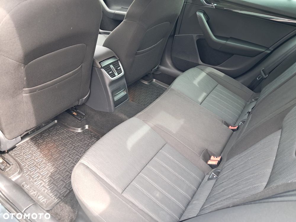 Skoda Octavia 2.0 TSI Style DSG - 22