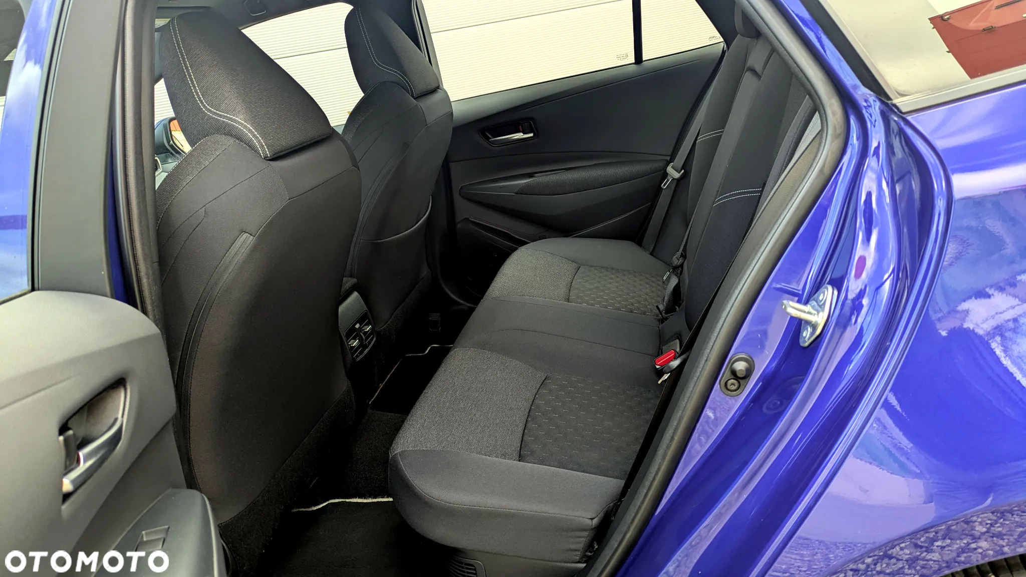 Toyota Corolla 1.8 Hybrid Comfort - 11