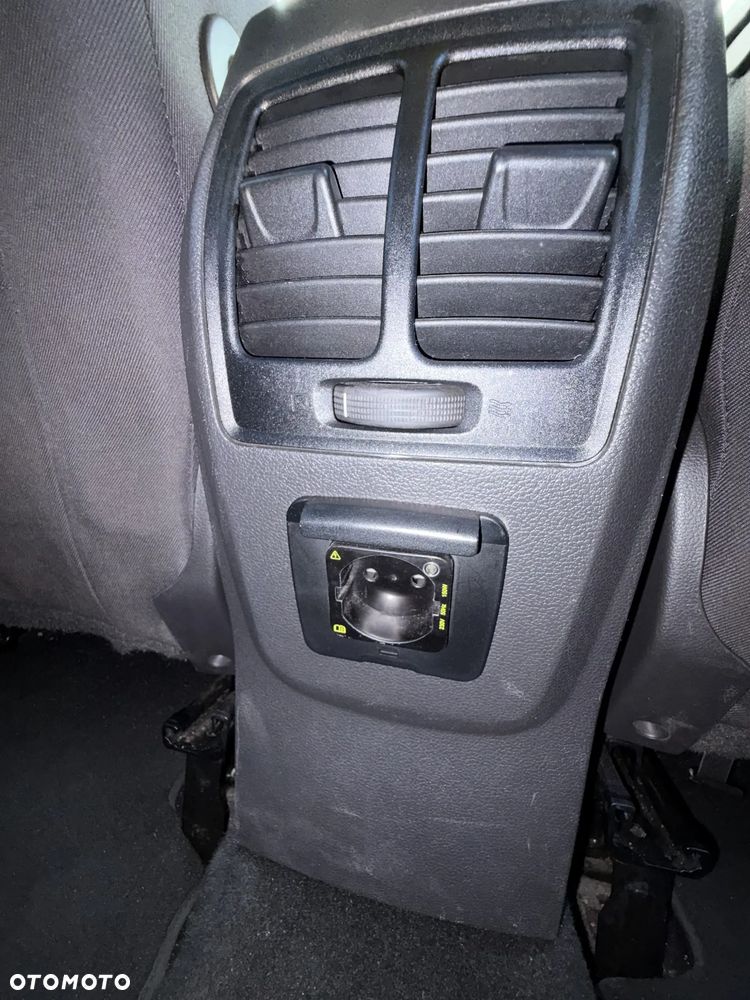 Ford C-MAX 1.5 EcoBoost Titanium ASS - 19