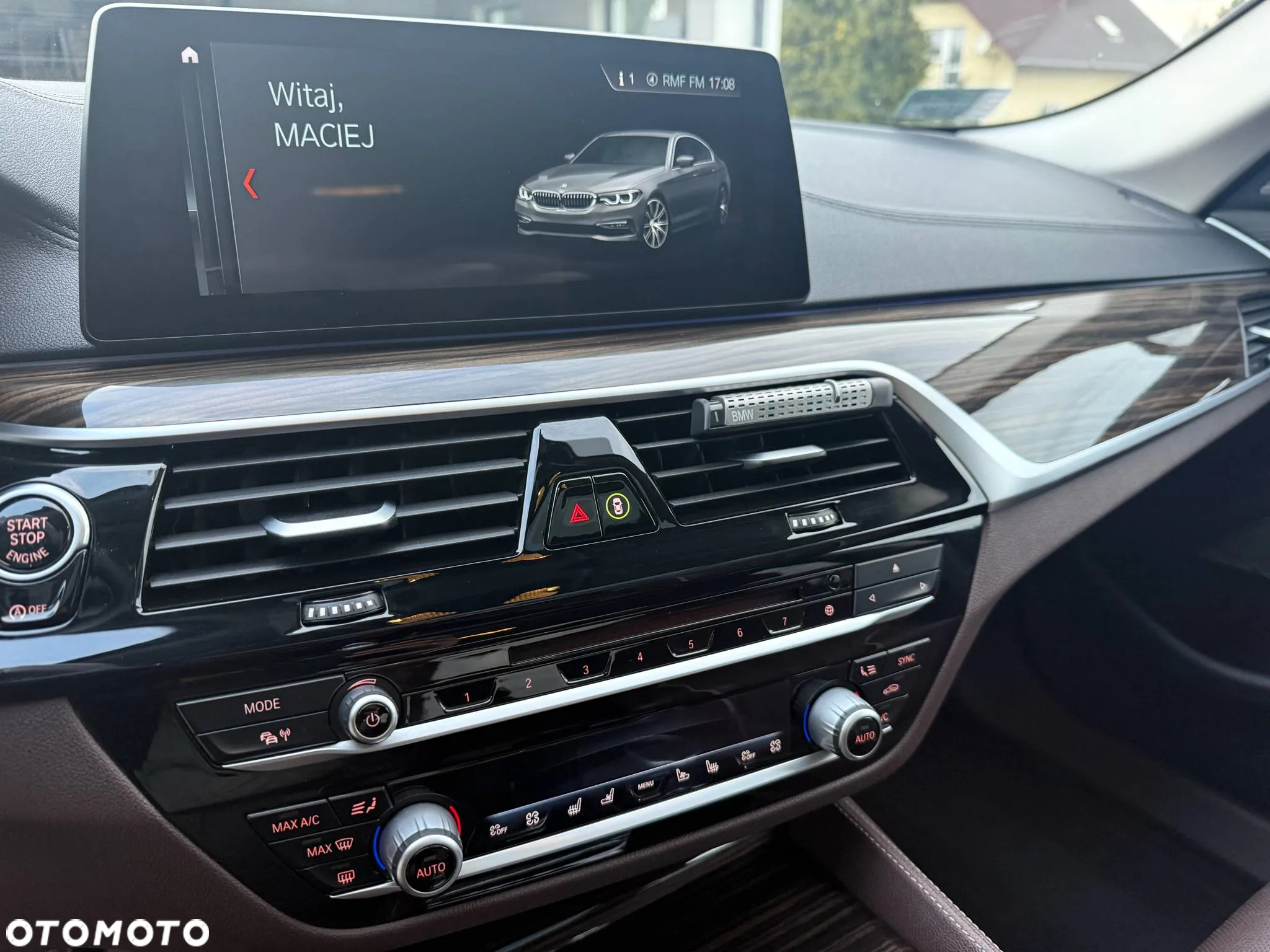 BMW Seria 5 530d xDrive Luxury Line - 13