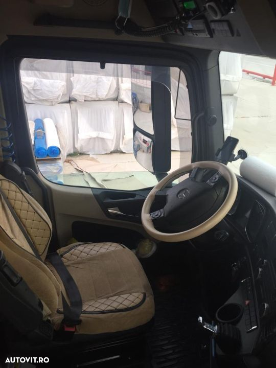 Dezmembram camion Mercedes-Benz ACTROS MP4 - 26