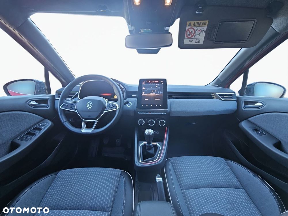 Renault Clio 1.0 TCe Techno - 11