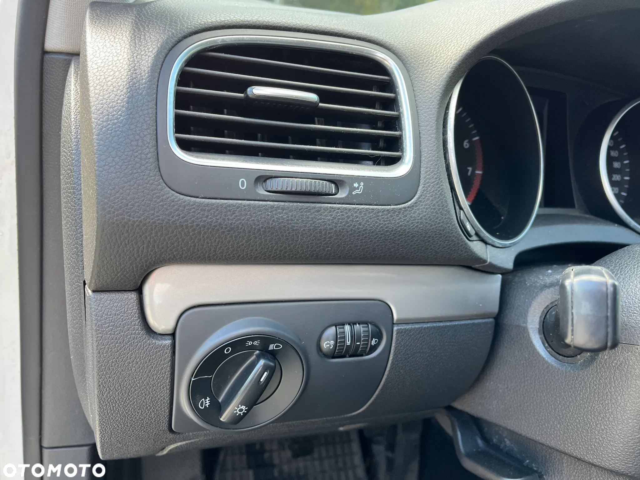 Volkswagen Golf VI 1.4 Trendline - 28