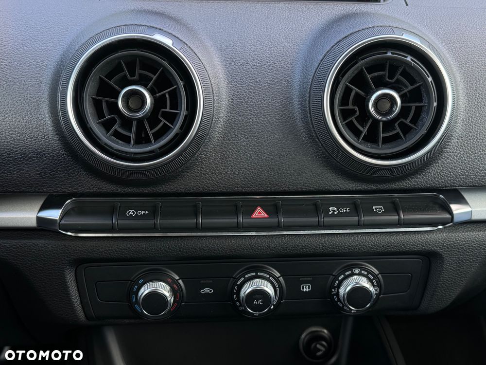 Audi A3 Sportback 30 TFSI S tronic design - 33