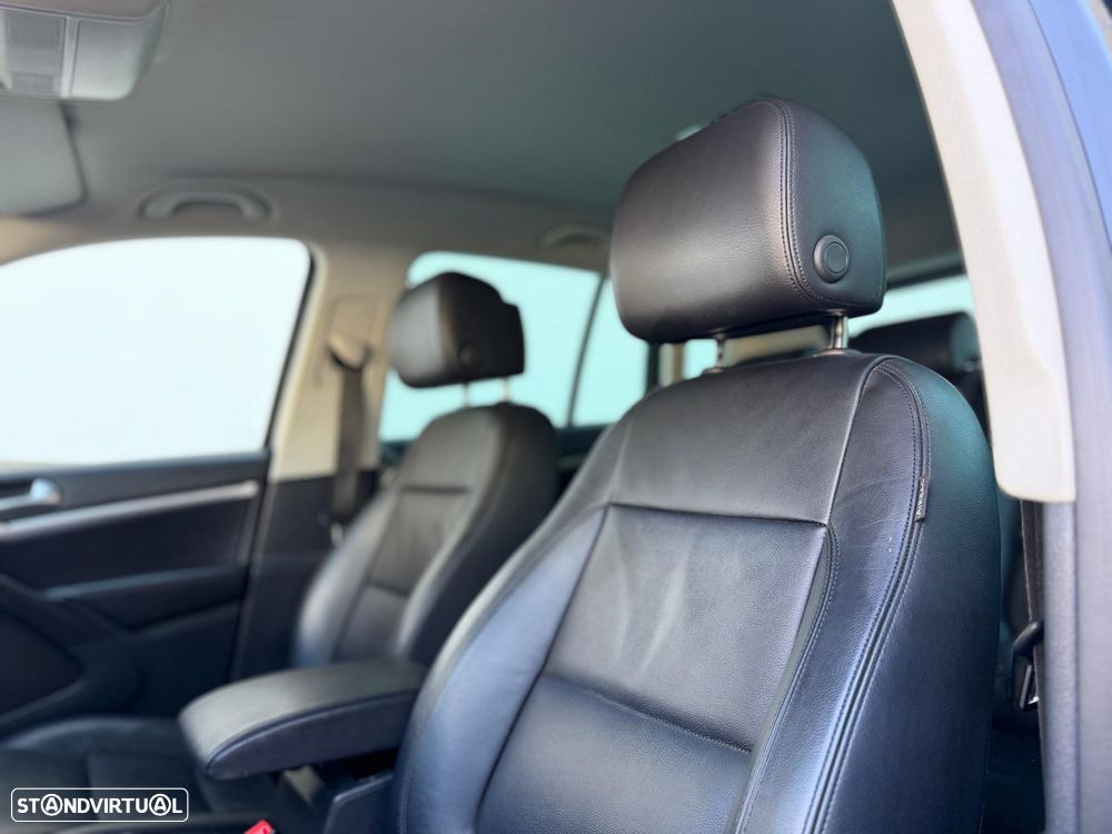 VW Tiguan 1.4 TSI 4Motion Exclusive - 17