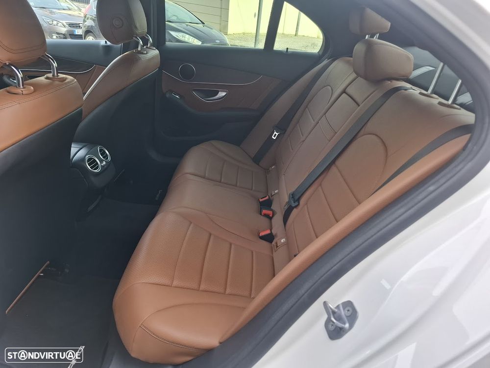 Mercedes-Benz C 200 Station 4Matic 9G-TRONIC Exclusive - 33