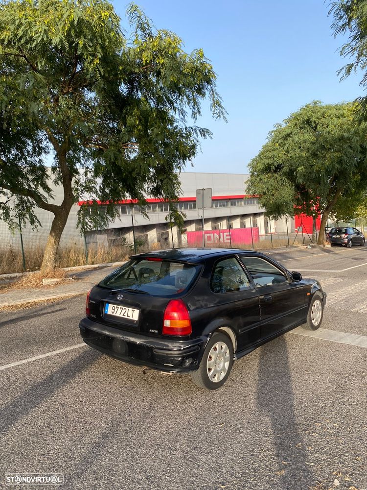Honda Civic 1.4i S - 4
