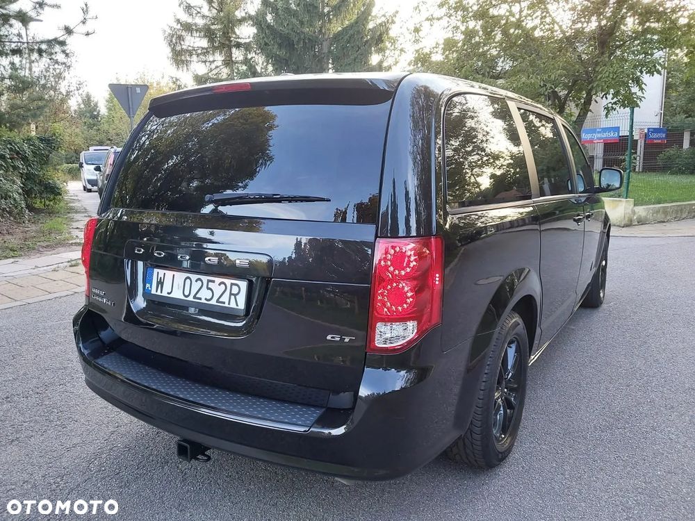 Dodge Grand Caravan - 20