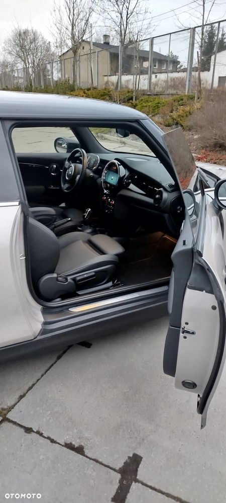 MINI Cooper Standard - 12