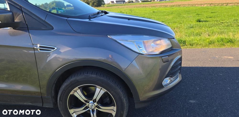 Ford Kuga 2.0 TDCi 4x4 Titanium - 3