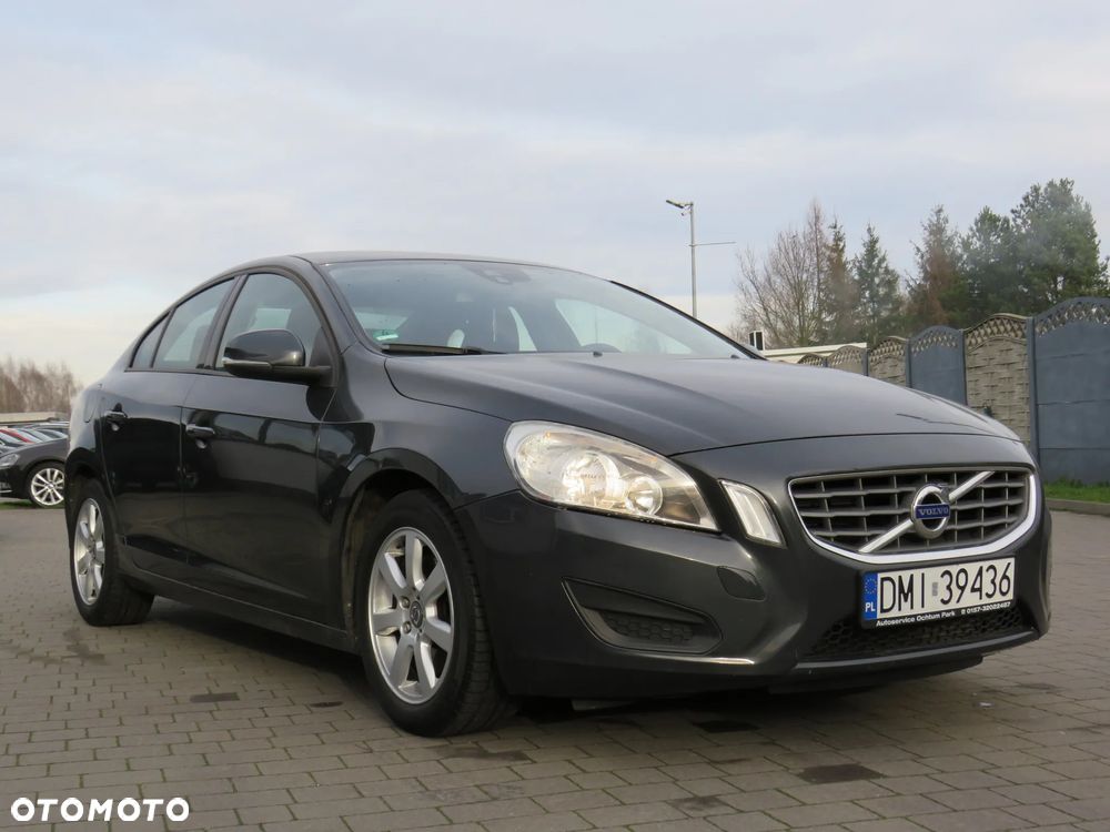 Volvo S60 D4 Edition - 10