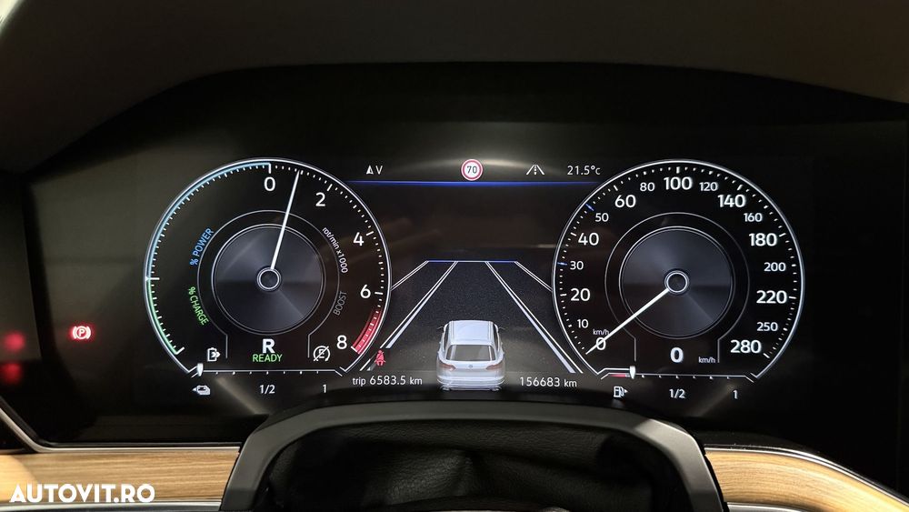 Volkswagen Touareg 3.0 V6 e-Hybrid 4Motion Aut. Atmosphere - 28