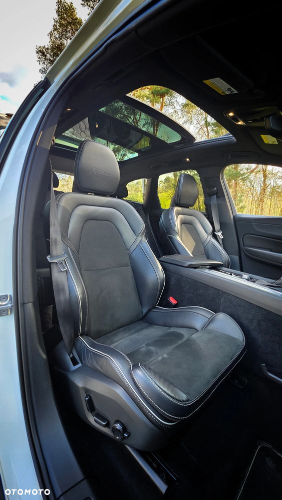 Volvo XC 60 T5 AWD Geartronic RDesign - 26