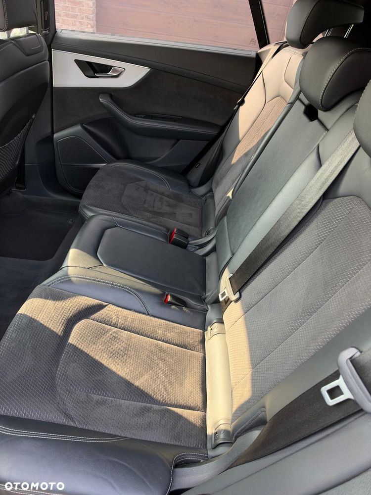 Audi Q8 - 13