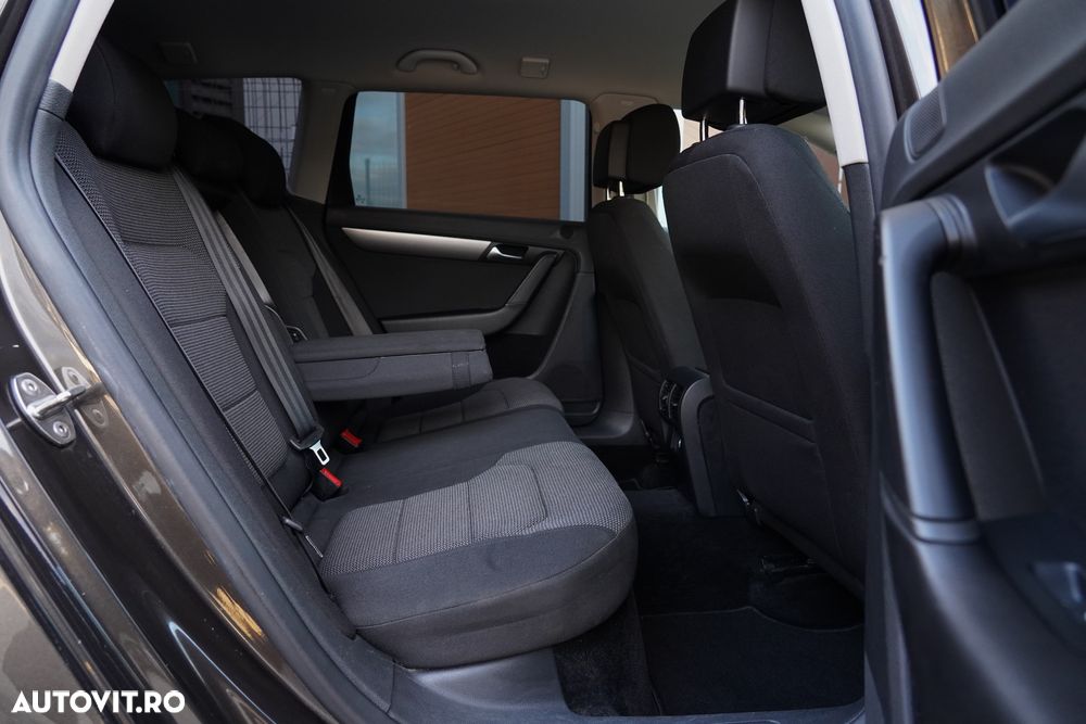 Volkswagen Passat Variant 2.0 TDI BlueMotion Technology Comfortline - 21