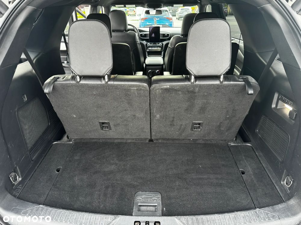 Ford Explorer - 20