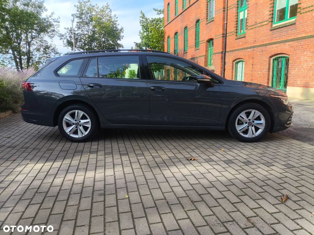 Volkswagen Golf VIII 1.5 eTSI EVO Life DSG - 10