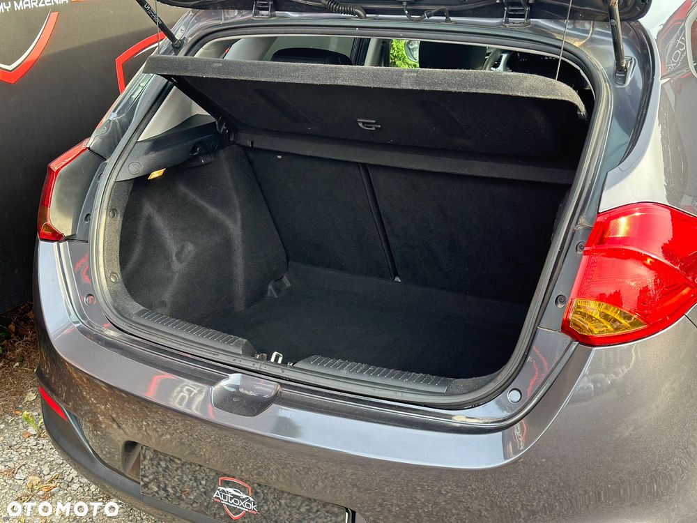 Kia Ceed 1.4 CVVT Attract plus - 21