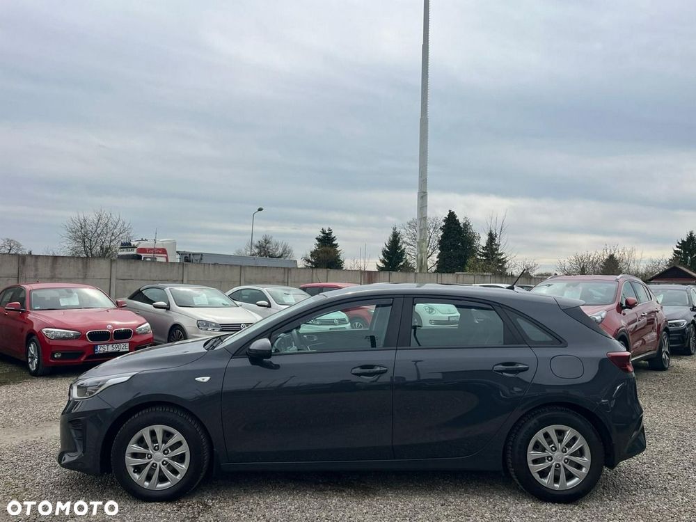 Kia Ceed - 13