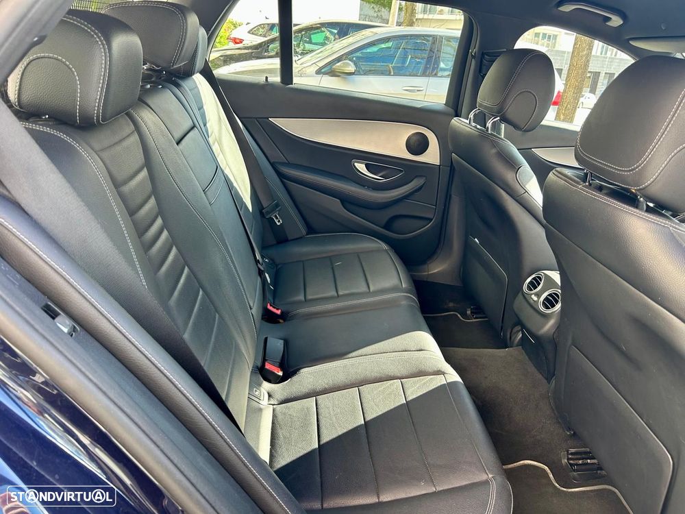 Mercedes-Benz E 220 d Avantgarde - 10