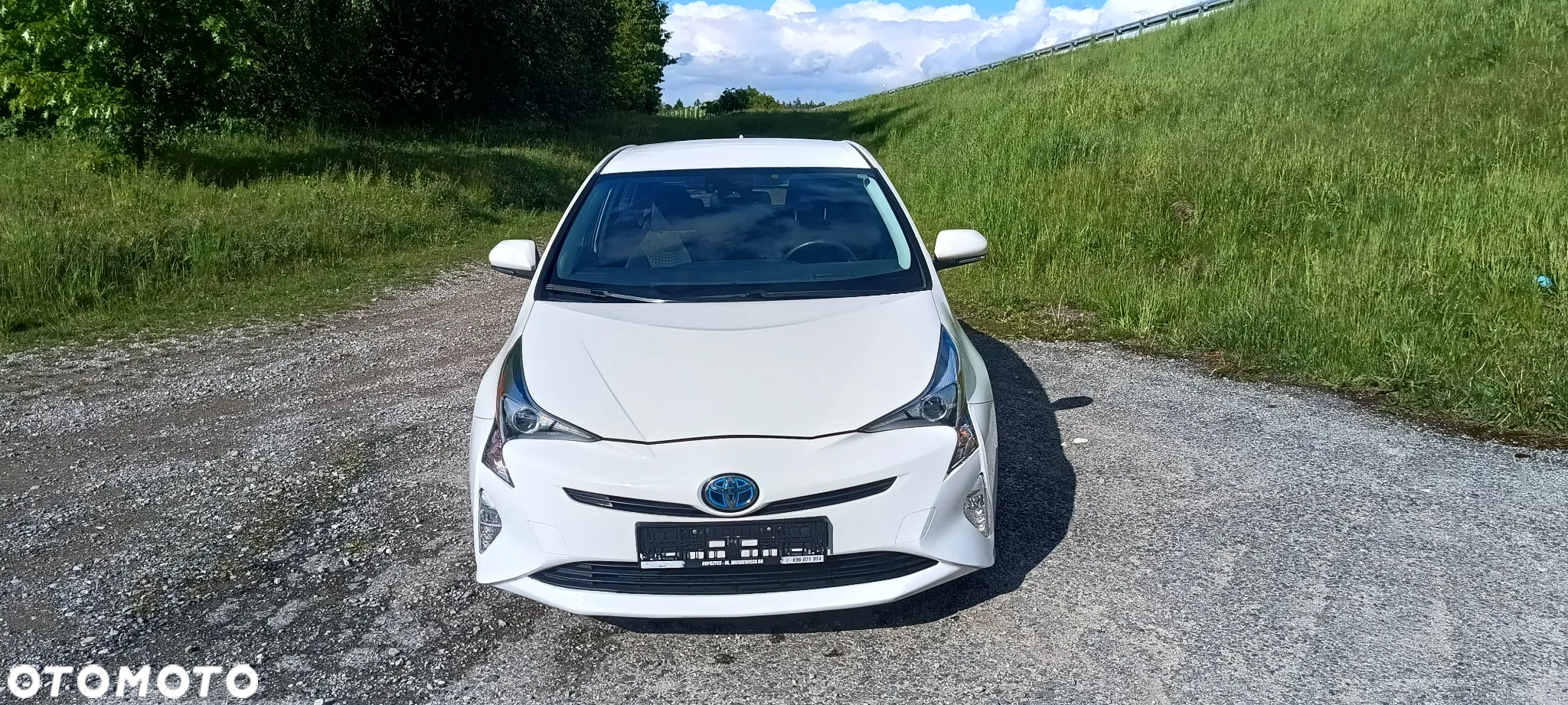 Toyota Prius 1.8 Hybrid Prestige - 9